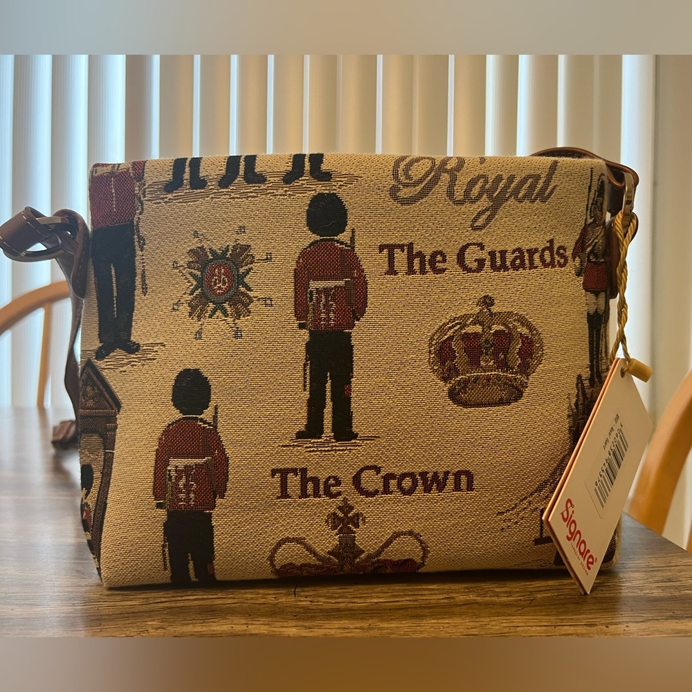 Cross-Body Purse - British Royalty Motif